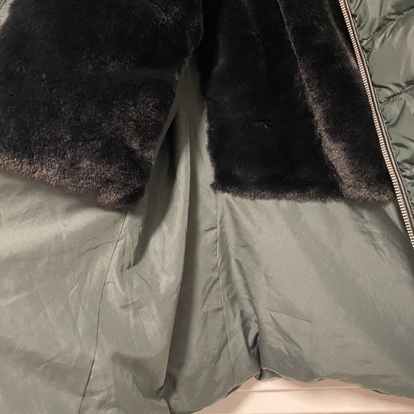 Coat - Picture 3 of 6